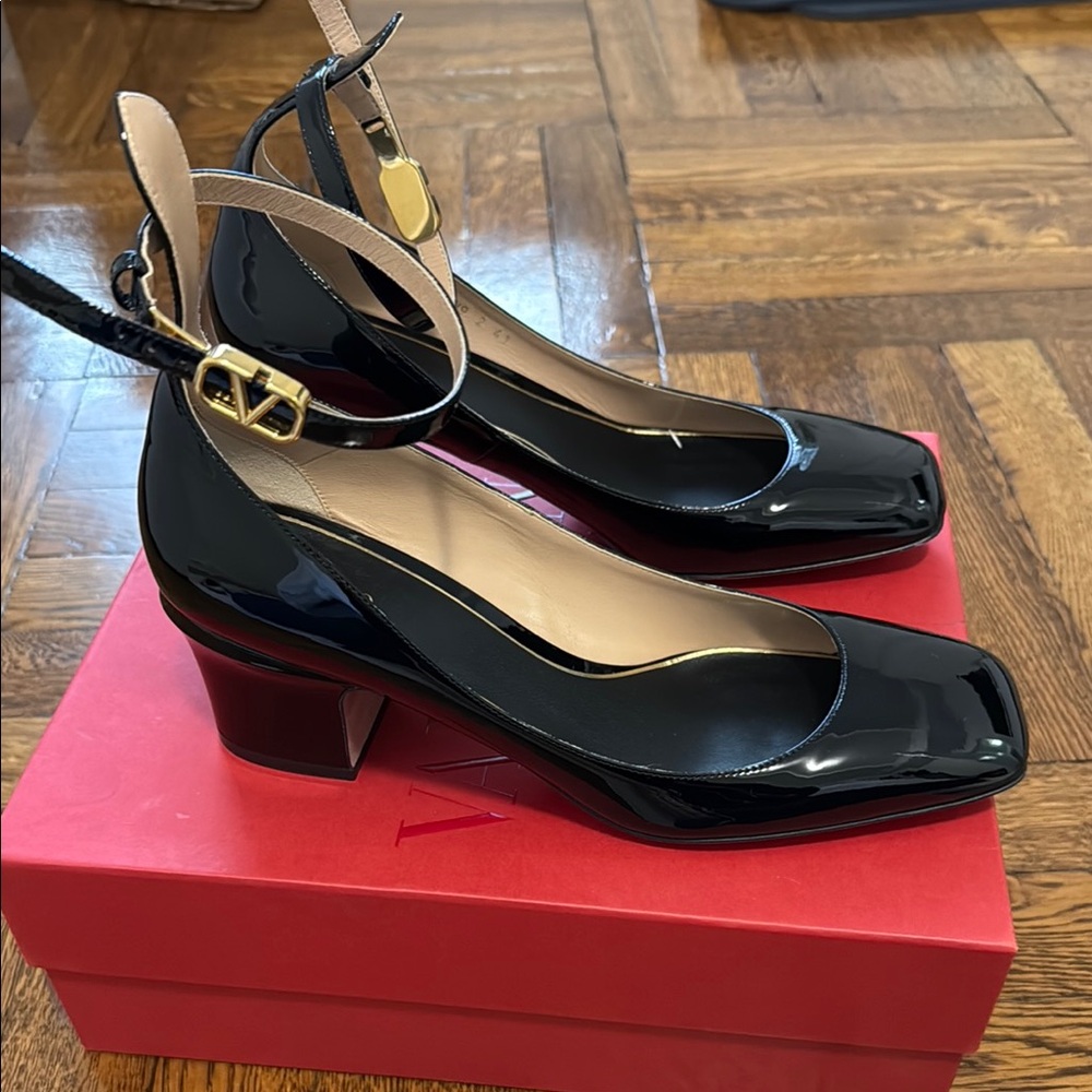 Valentino patent go pump 60mm sz 41